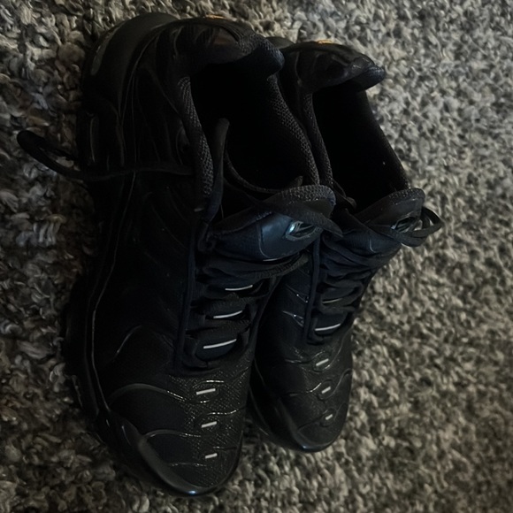 Nike Air Max Plus - Picture 2 of 5